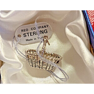 REO Company Vintage Sterling Silver Charm 3D Detailed Woven Basket Pendant NEW